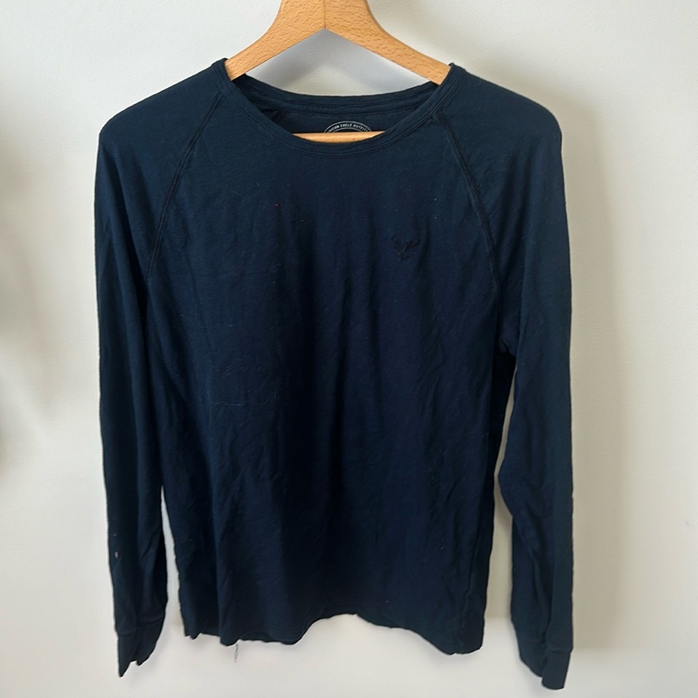 American Eagle men’s long sleeve tee medium navy